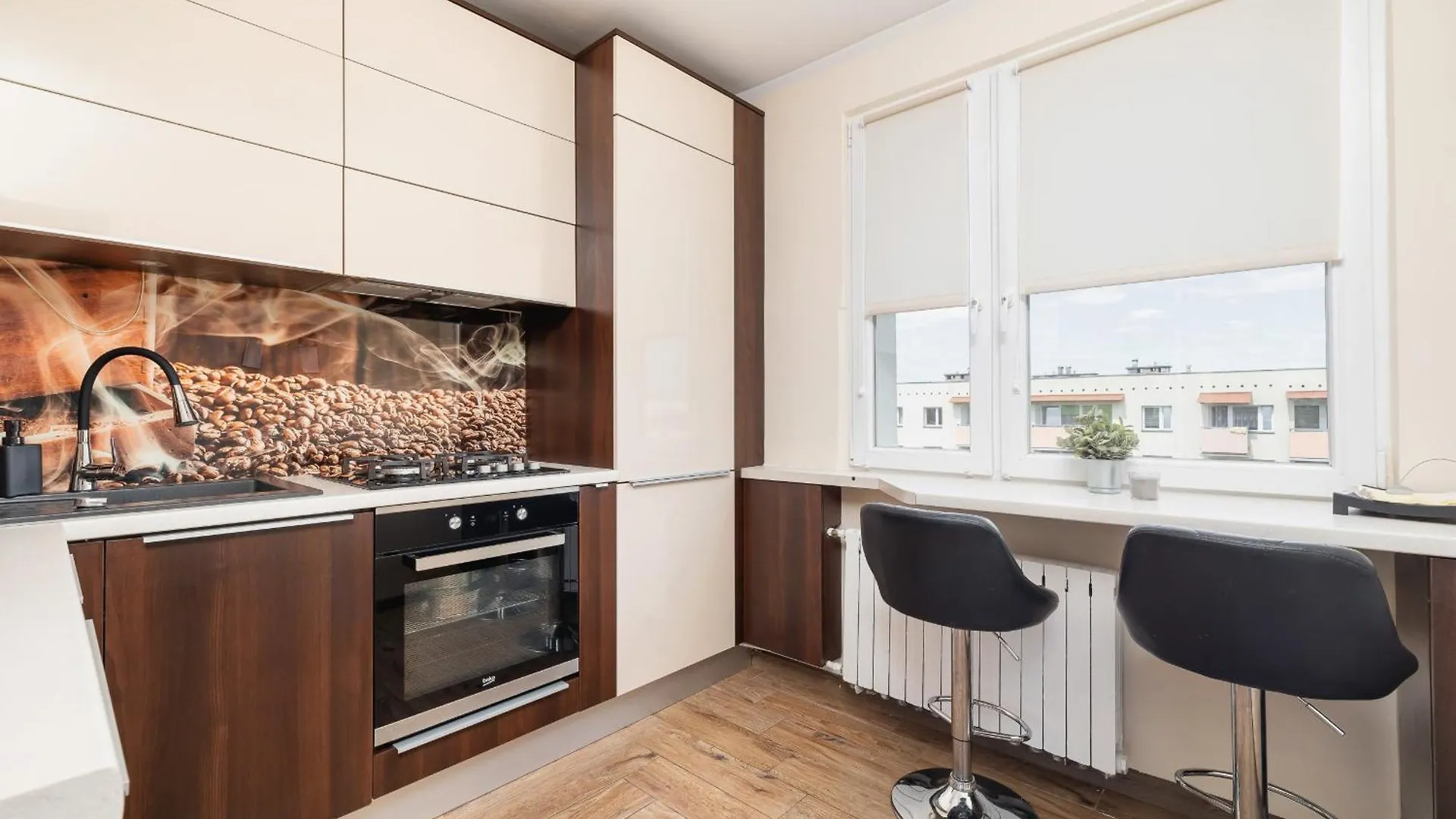Apartment Przytulny Apartament Z 3 Sypialniami Z Biurkiem Do Pracy Zdalnej By Noclegi Renters Krakow